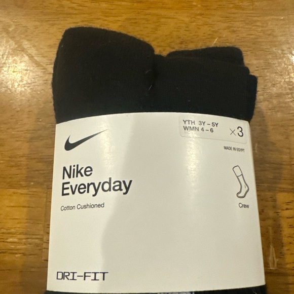 Nike Everyday Cotton Crew Socks 3 Pair Black SX7665 010 Small 4-6 New With Tags - Picture 2 of 4
